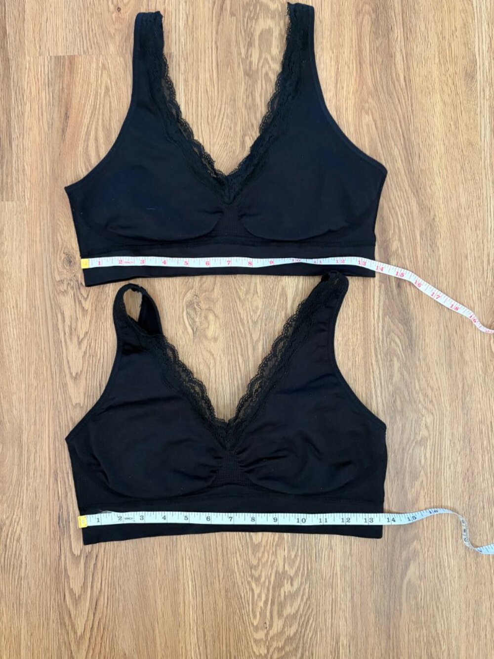 Ambrielle Black Seamless V-Neck Bralette Bundle (2) – Size L - Picture 7 of 7